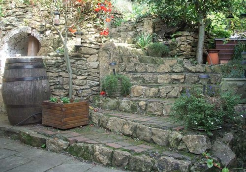 Thursley Cottage - Garden Steps 01